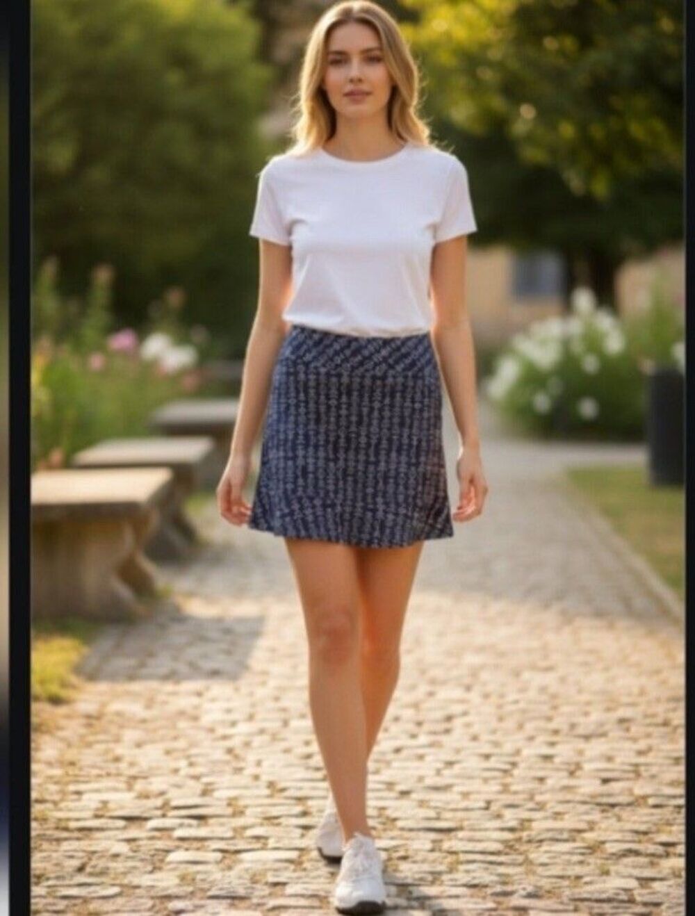 GOLFTINI Navy & White Zodiac Print Ruffle Hem Knit Golf Pickleball Skirt Small